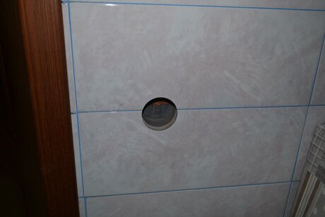 Сделали розетку в ванной комнате, Новосибирск (ул. Есенина) Фото 0